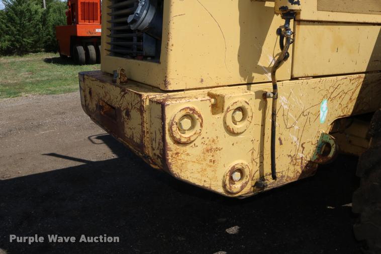 image for item DD0231 1990 Caterpillar 926E wheel loader