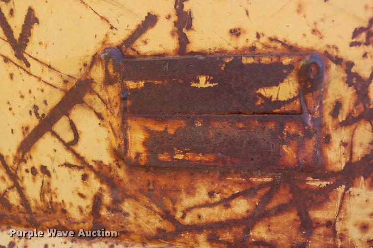 image for item DD0231 1990 Caterpillar 926E wheel loader