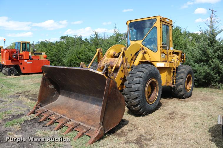 image for item DD0232 1979 Caterpillar 950 wheel loader