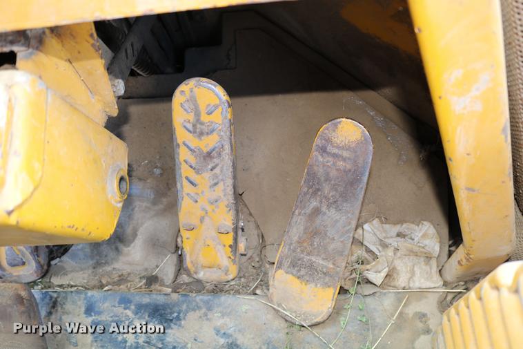 image for item DD0232 1979 Caterpillar 950 wheel loader