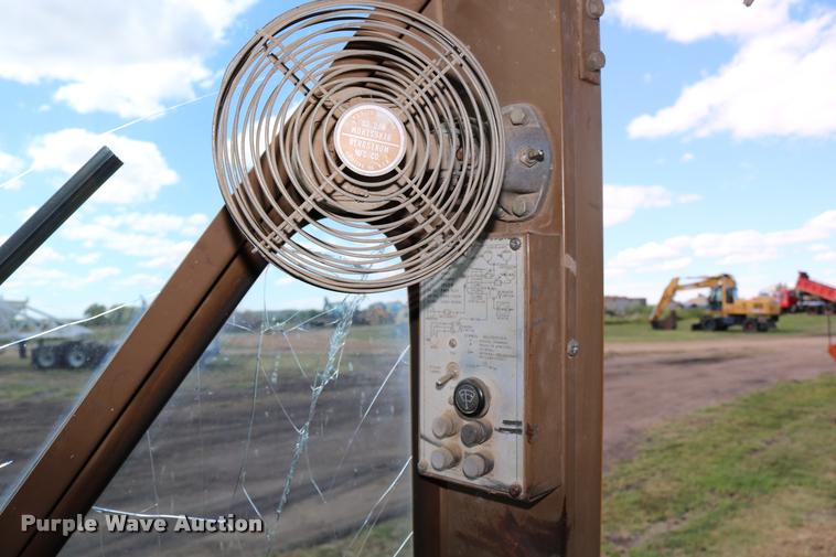 image for item DD0232 1979 Caterpillar 950 wheel loader