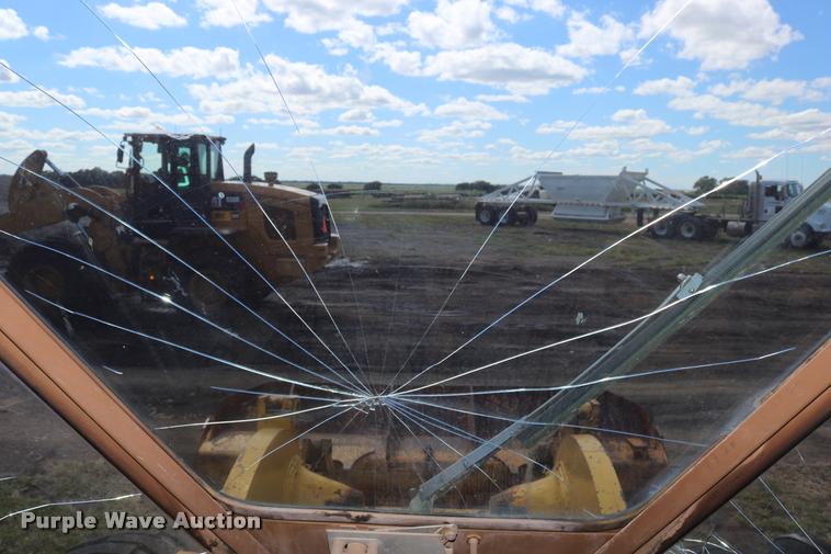 image for item DD0232 1979 Caterpillar 950 wheel loader