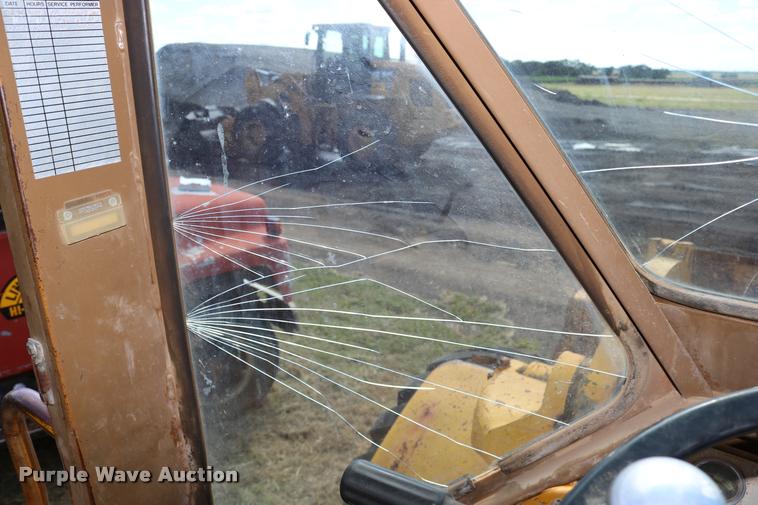 image for item DD0232 1979 Caterpillar 950 wheel loader