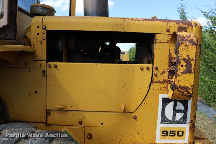 image for item DD0232 1979 Caterpillar 950 wheel loader