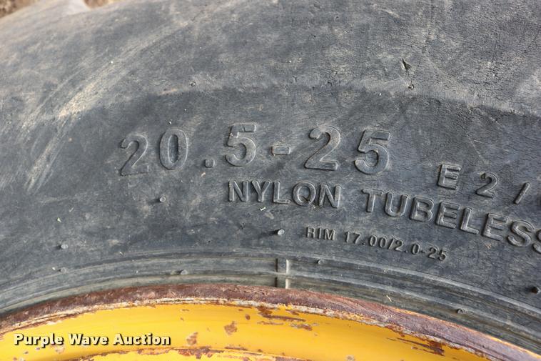 image for item DD0232 1979 Caterpillar 950 wheel loader