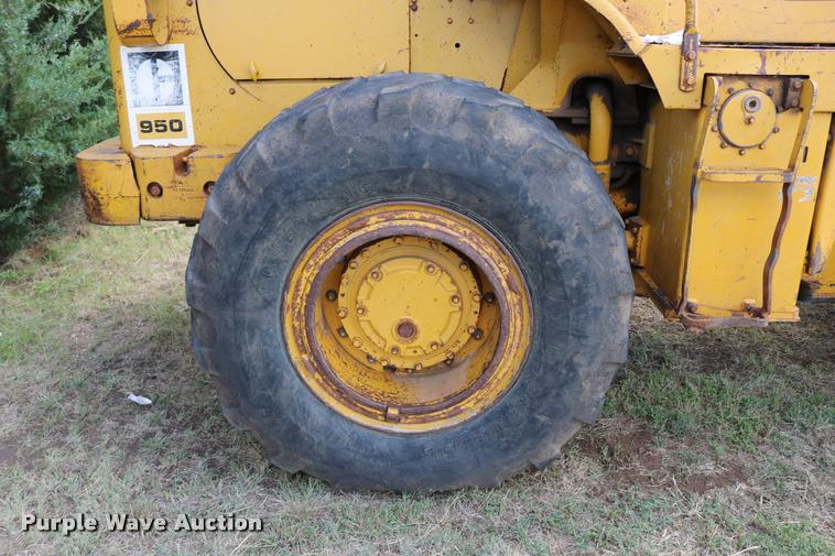 image for item DD0232 1979 Caterpillar 950 wheel loader