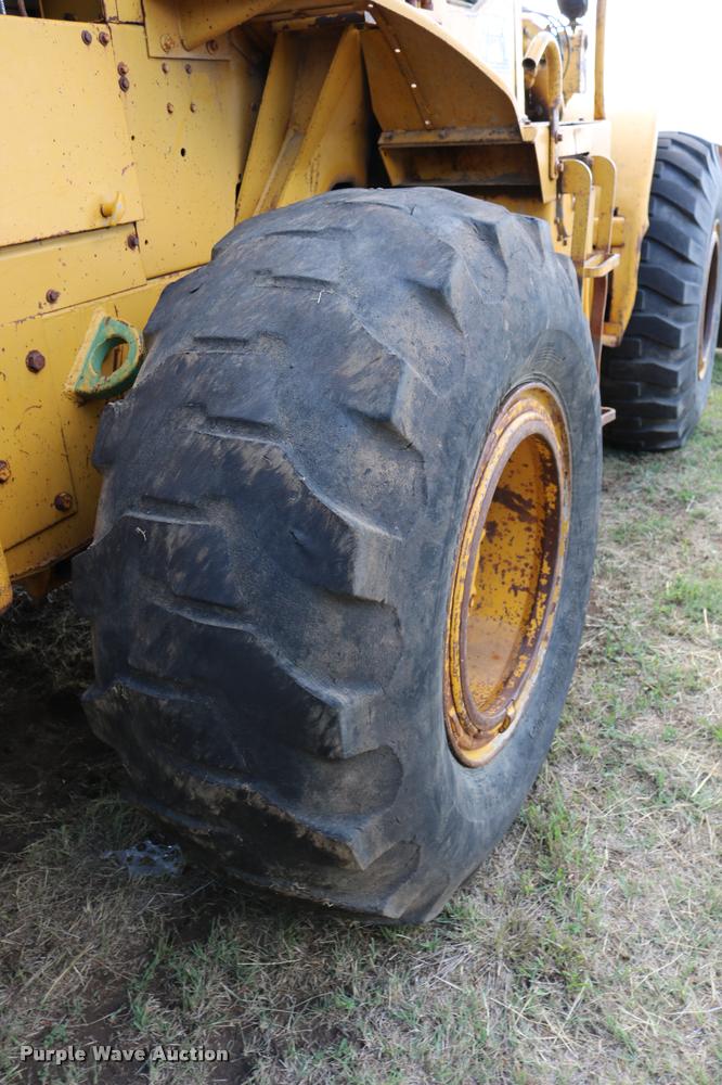 image for item DD0232 1979 Caterpillar 950 wheel loader