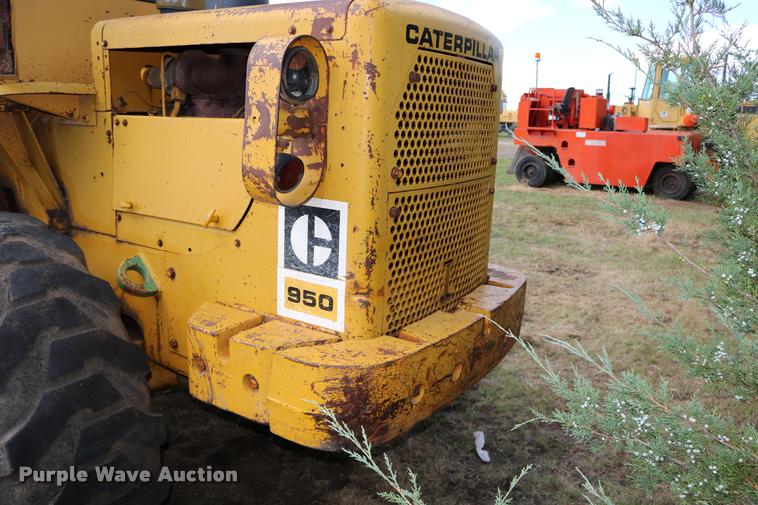 image for item DD0232 1979 Caterpillar 950 wheel loader
