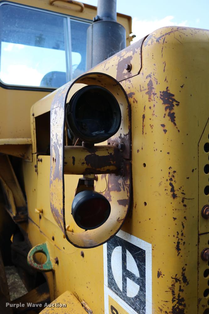 image for item DD0232 1979 Caterpillar 950 wheel loader