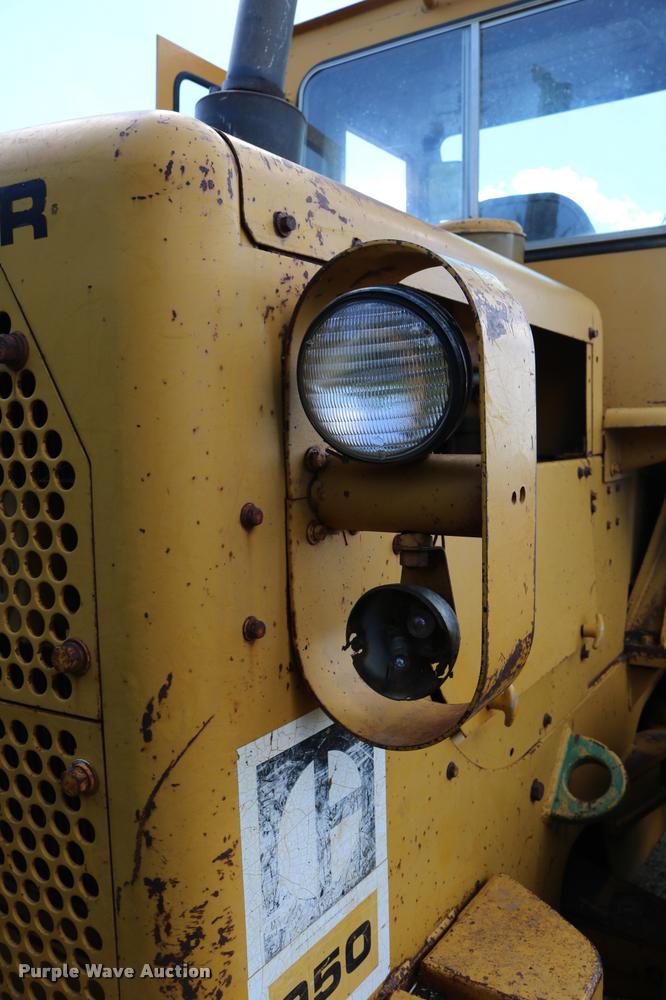 image for item DD0232 1979 Caterpillar 950 wheel loader