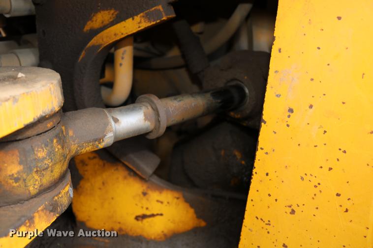 image for item DD0232 1979 Caterpillar 950 wheel loader