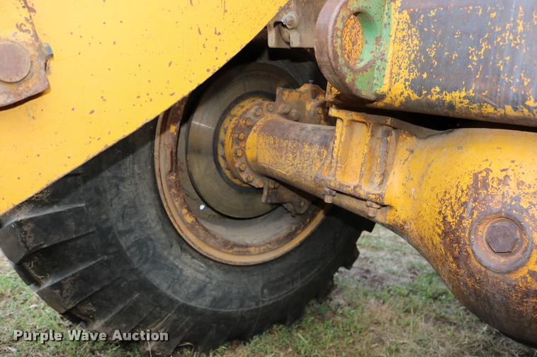 image for item DD0232 1979 Caterpillar 950 wheel loader