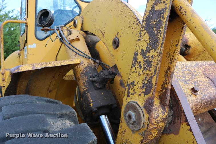 image for item DD0232 1979 Caterpillar 950 wheel loader