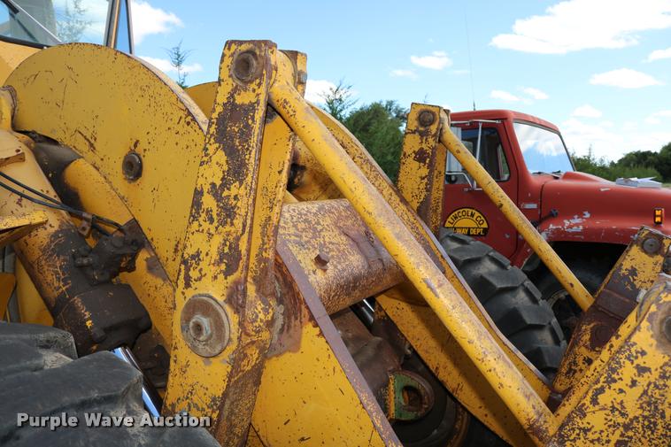 image for item DD0232 1979 Caterpillar 950 wheel loader