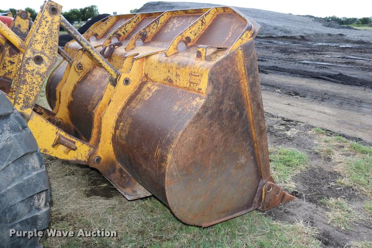 image for item DD0232 1979 Caterpillar 950 wheel loader