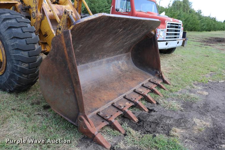 image for item DD0232 1979 Caterpillar 950 wheel loader