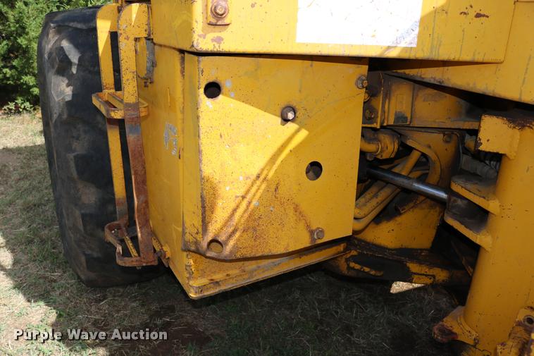 image for item DD0232 1979 Caterpillar 950 wheel loader