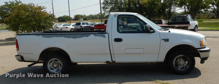 image for item DD0820 1998 Ford F150 XL pickup truck
