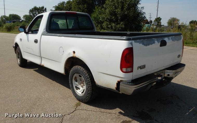 image for item DD0820 1998 Ford F150 XL pickup truck