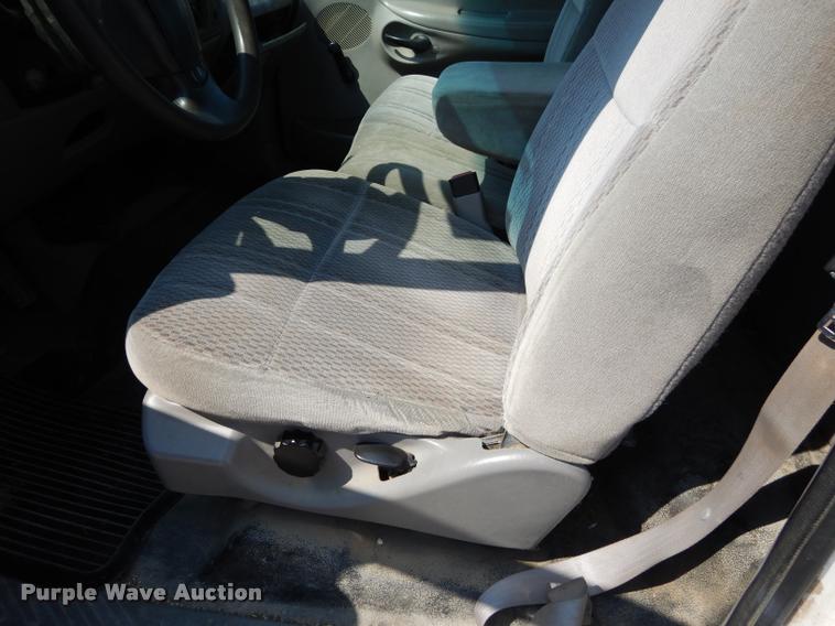 image for item DD0820 1998 Ford F150 XL pickup truck