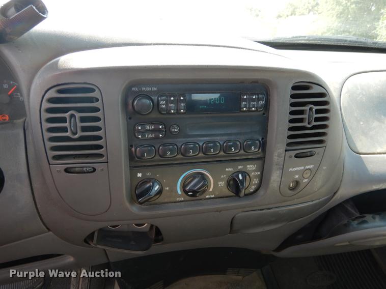 image for item DD0820 1998 Ford F150 XL pickup truck