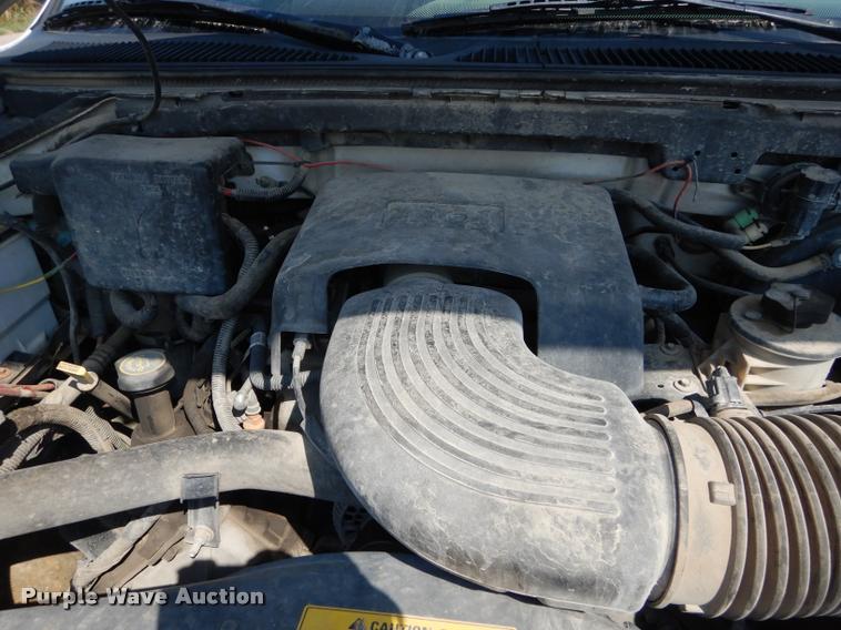 image for item DD0820 1998 Ford F150 XL pickup truck