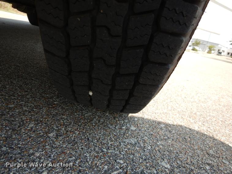 image for item DD0820 1998 Ford F150 XL pickup truck