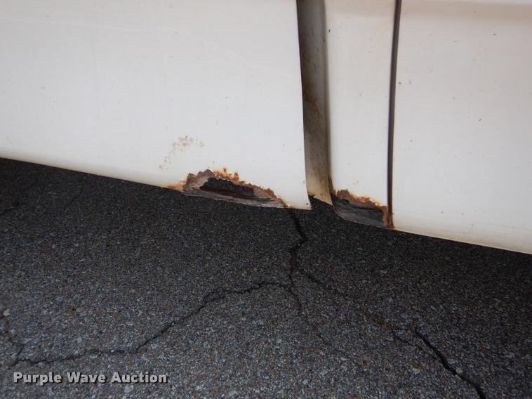 image for item DD0820 1998 Ford F150 XL pickup truck