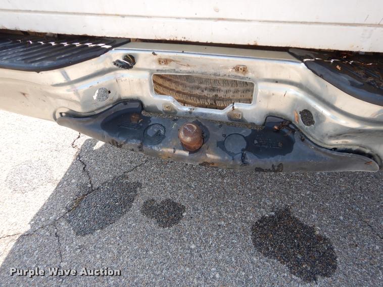 image for item DD0820 1998 Ford F150 XL pickup truck