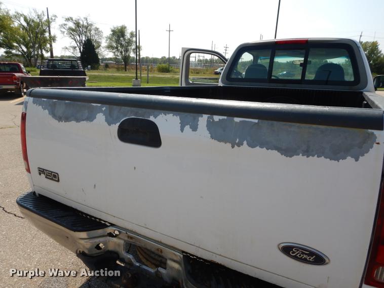 image for item DD0820 1998 Ford F150 XL pickup truck