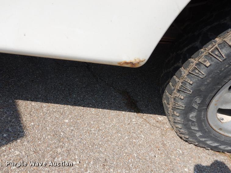 image for item DD0820 1998 Ford F150 XL pickup truck