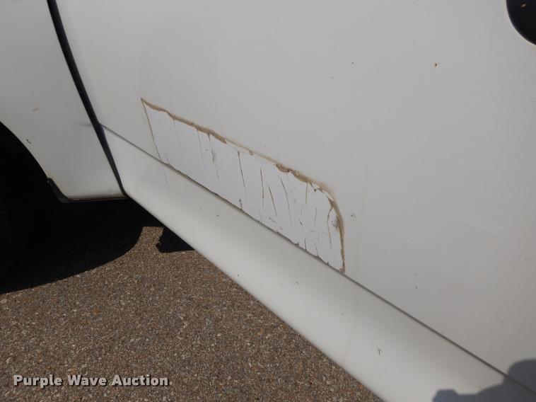 image for item DD0820 1998 Ford F150 XL pickup truck