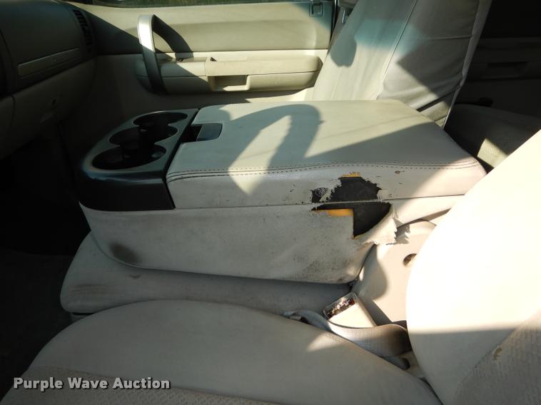 image for item DD0832 2008 GMC Sierra 1500 SLE Z71 Crew Cab pickup truck