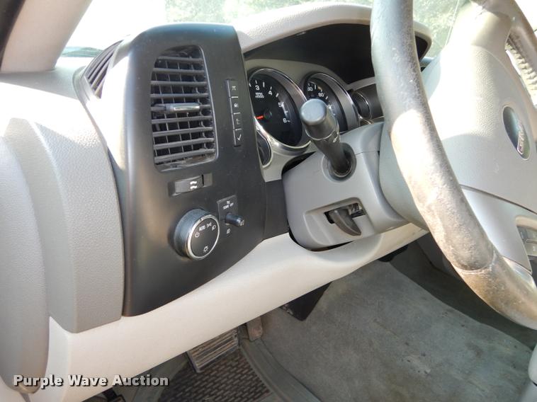 image for item DD0832 2008 GMC Sierra 1500 SLE Z71 Crew Cab pickup truck