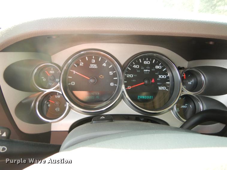 image for item DD0832 2008 GMC Sierra 1500 SLE Z71 Crew Cab pickup truck