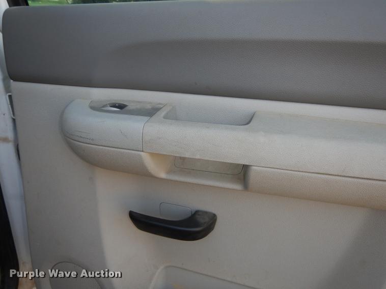 image for item DD0832 2008 GMC Sierra 1500 SLE Z71 Crew Cab pickup truck