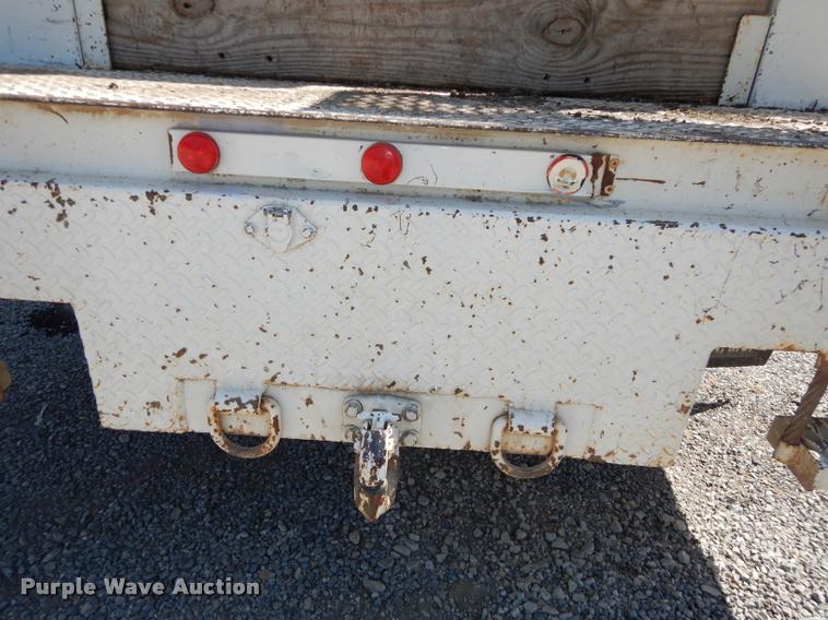 image for item DD0850 1995 Chevrolet Cheyenne 3500 bucket truck