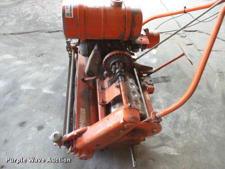 image for item DE9164 (2) Jacobsen greens mowers