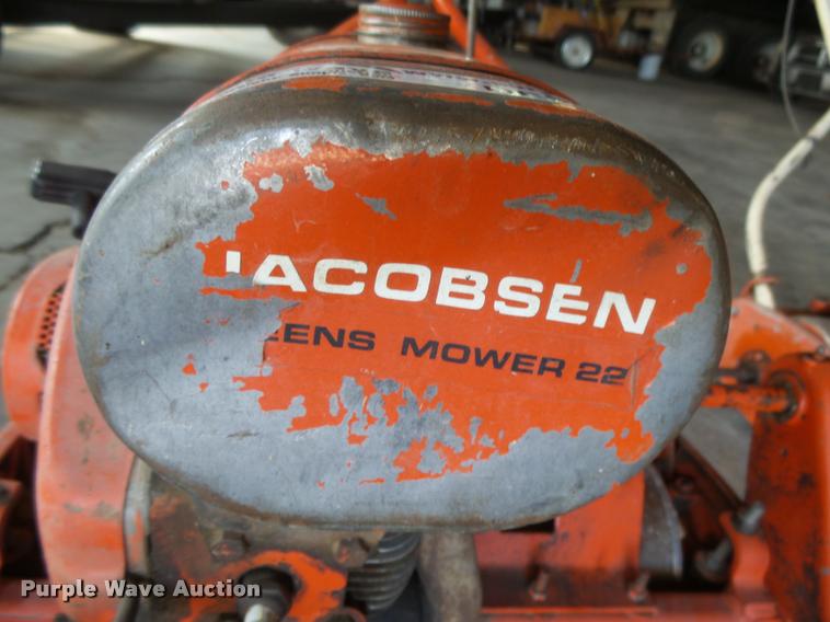 image for item DE9164 (2) Jacobsen greens mowers
