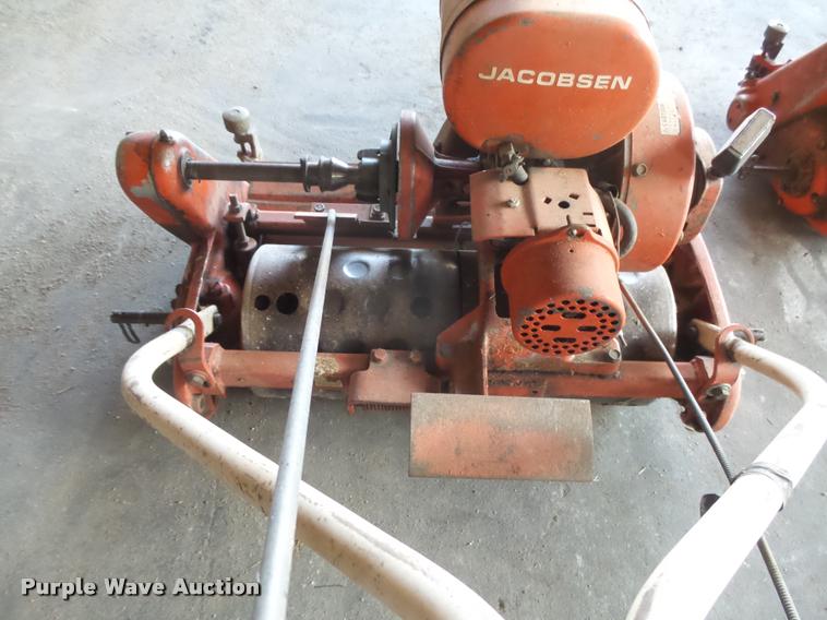 image for item DE9164 (2) Jacobsen greens mowers