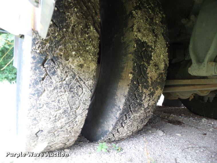 image for item DH9403 2008 Freightliner B2 school bus