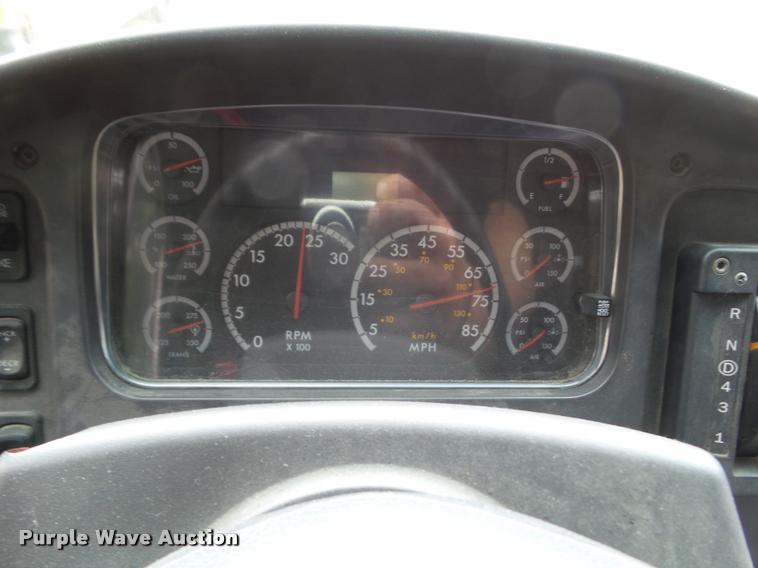 image for item DH9403 2008 Freightliner B2 school bus