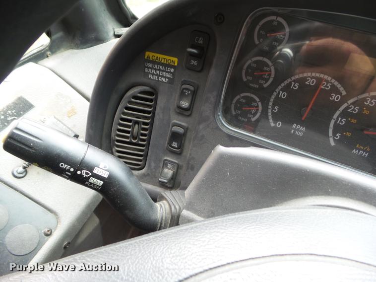 image for item DH9403 2008 Freightliner B2 school bus