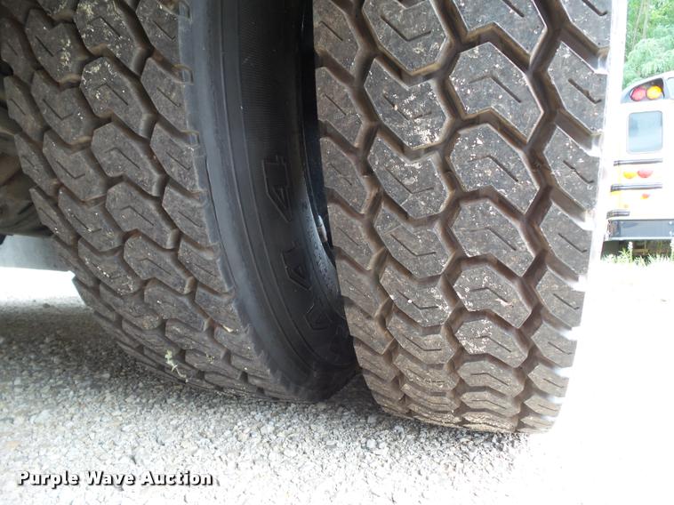 image for item DH9404 2008 Thomas 1418S school bus