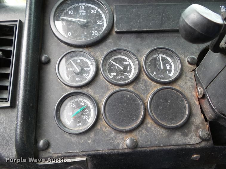 image for item DH9404 2008 Thomas 1418S school bus