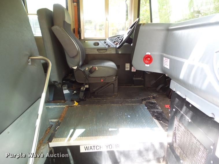 image for item DH9405 2012 International CE school bus