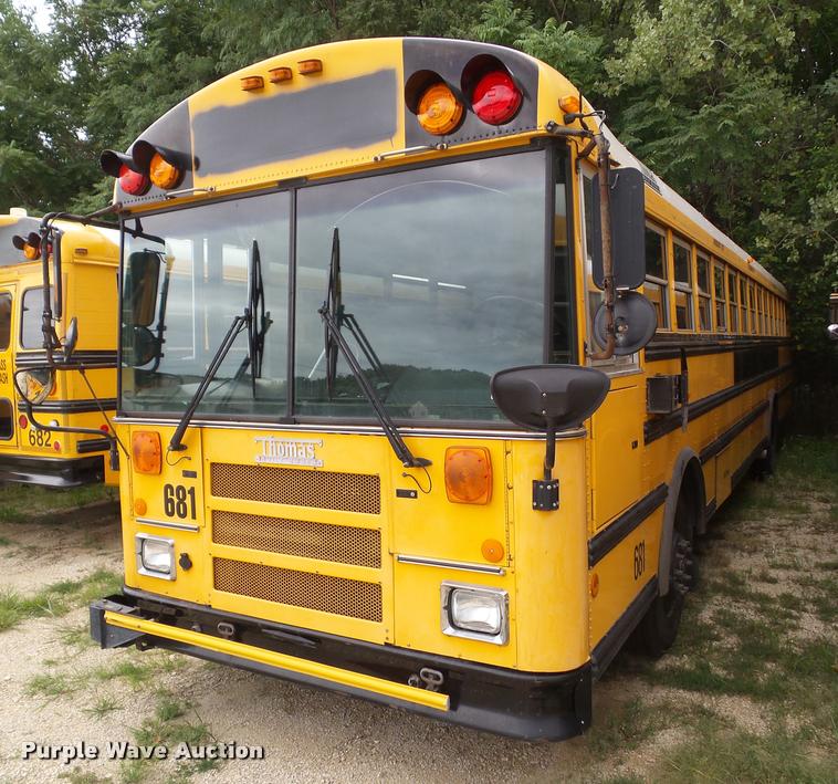 image for item DH9408 2004 Thomas Built 1418S school bus