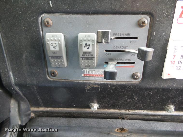 image for item DH9408 2004 Thomas Built 1418S school bus