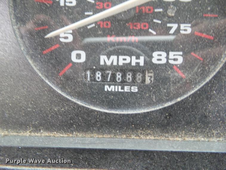 image for item DH9408 2004 Thomas Built 1418S school bus