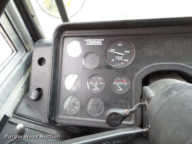 image for item DH9408 2004 Thomas Built 1418S school bus